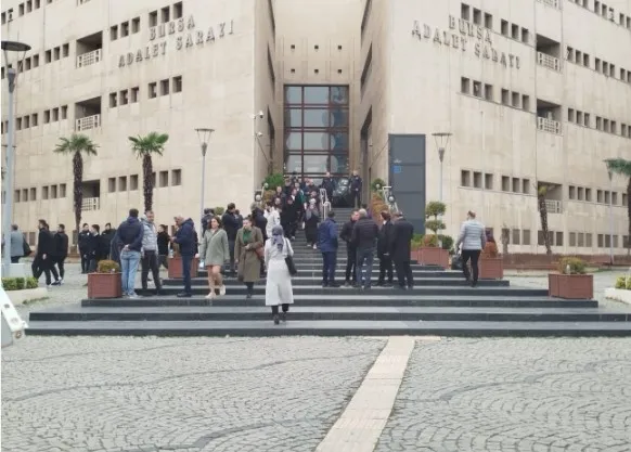 Servis şoförü 12 yaşındaki otizmli kızın müstehcen fotoğraflarını çekmişti! Cezası belli oldu...