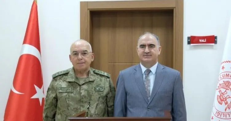 Orgeneral Avsever, Konya’da askeri birliklerde incelemelerde bulundu