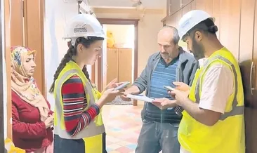 Birbirimize kenetlenip ayağa kalktık