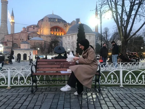 sultanahmet-meydaninda-ramazan-en-guzel-iftar-1710649497152.jpeg