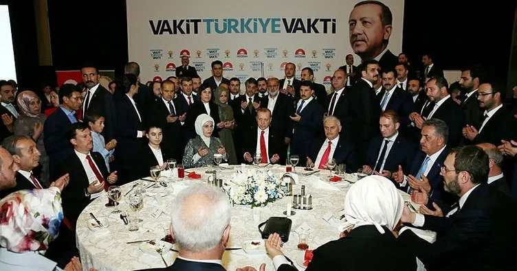 Cumhurbaşkanı Erdoğan, AK Parti milletvekili adayları ile iftar yaptı