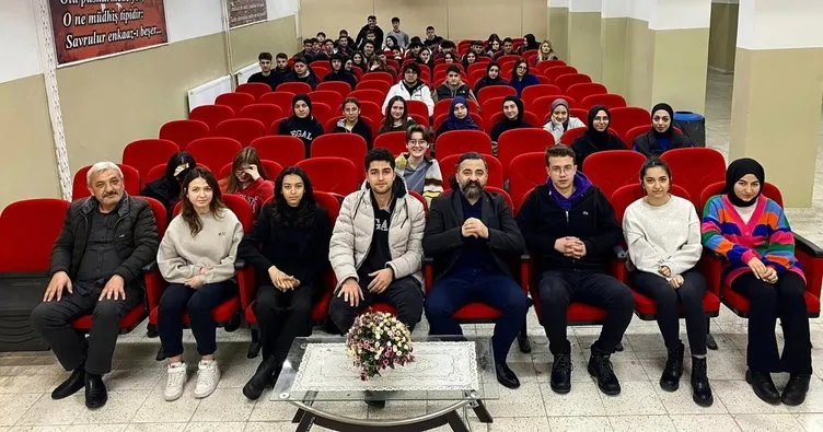 Erzincan Barosu Başkanı Av. Aktürk öğrencilere avukatlık mesleğini anlattı