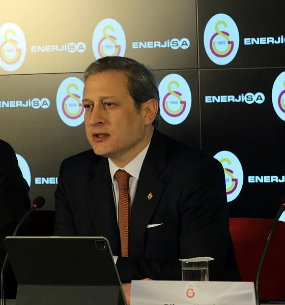 son-dakika-galatasaray-baskani-burak-elmas-yeniden-aday-olmayacagini-acikladi-canli-1652700518567.jpg