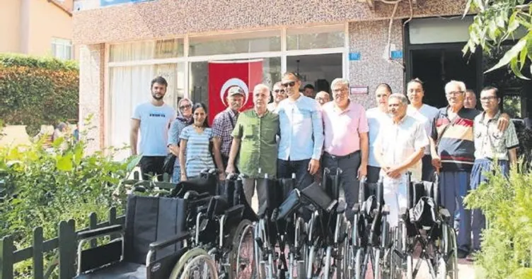 Silifke’de tekerlekli sandalye bağışı