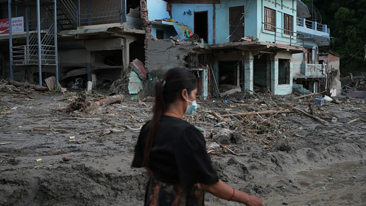 Nepal'de sel felaketinde ölü sayısı artıyor