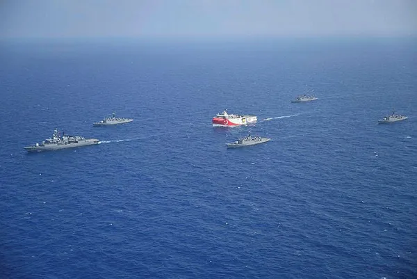 Akdeniz'de dengeler yeniden kuruluyor! Yunanistan'ı korku sardı