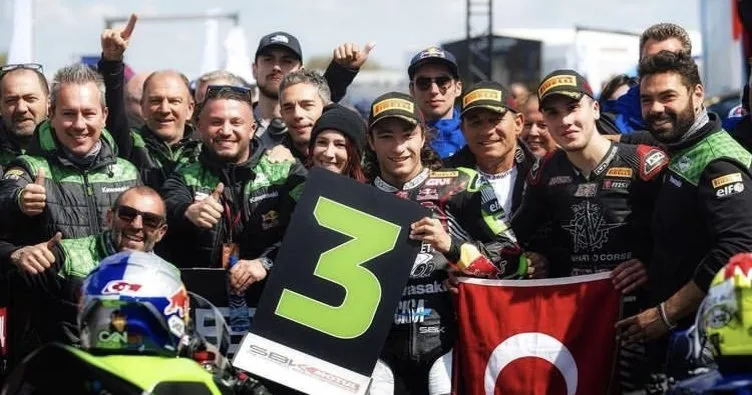 Milli motosikletçi Can Öncü İspanya’da 3. oldu