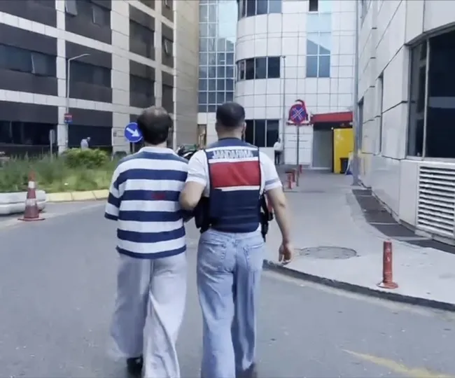 son-dakika-istanbul-merkezli-11-ilde-yasa-disi-bahis-operasyonu-2-yilda-15-milyar-liralik-islem-hacmi-tespit-e-1781246948914.jpg