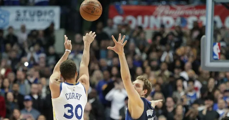 Warriors, Curry ile son saniyede kazandı