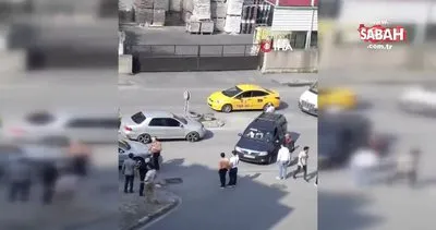 İstanbul’da kemerle saldıran sürücü, yediği yumrukla böyle nakavt oldu