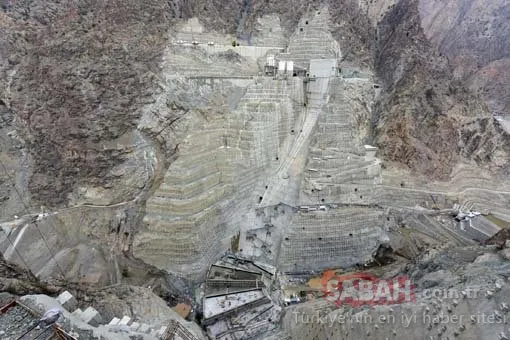 Türkiye’nin en yüksek barajının yapımı sürüyor