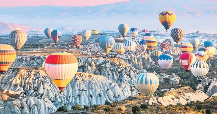 4 ayda tarihi rekor: 8.9 milyon turist