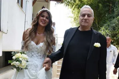 Mehmet Ali Erbil ve Gülseren Ceylan sosyal medyada canlı yayın açtı! Mehmet Ali Erbil’den şaşırtan yaş farkı açıklaması!