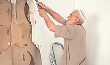 Esad’dan korumak için sakladı, kitapları da artık özgür