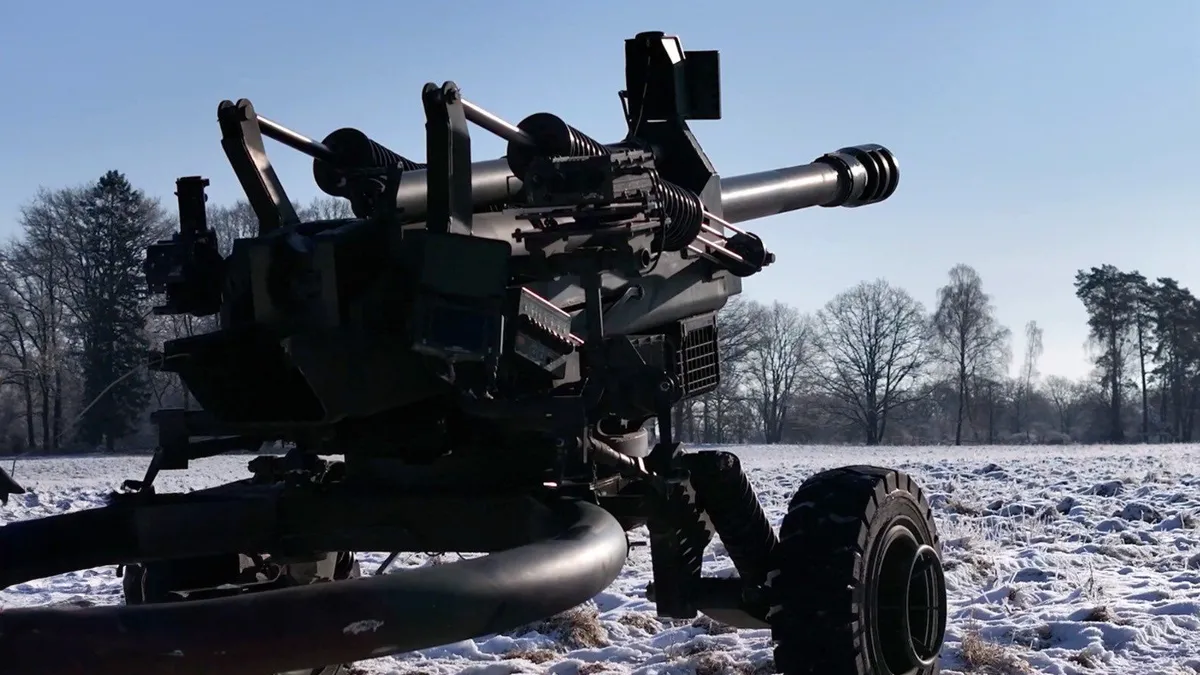 MKE BORAN Obüsü NATO tatbikatında gücünü gösterdi MKE BORAN Obüsü NATO tatbikatında gücünü gösterdi