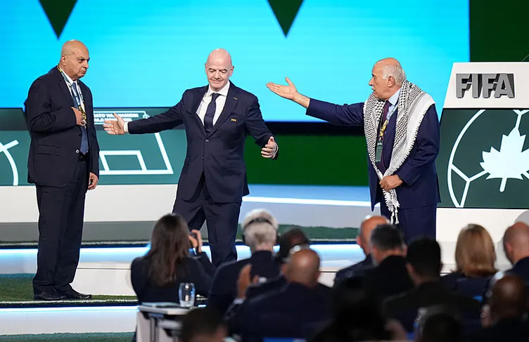 FIFA kongresinde tarihi rest: İsrailli temsilciye dünyanın gözü önünde soğuk duş! ‘Onun elini sıkmam’