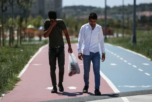Küçükçekmece'de koku isyanı