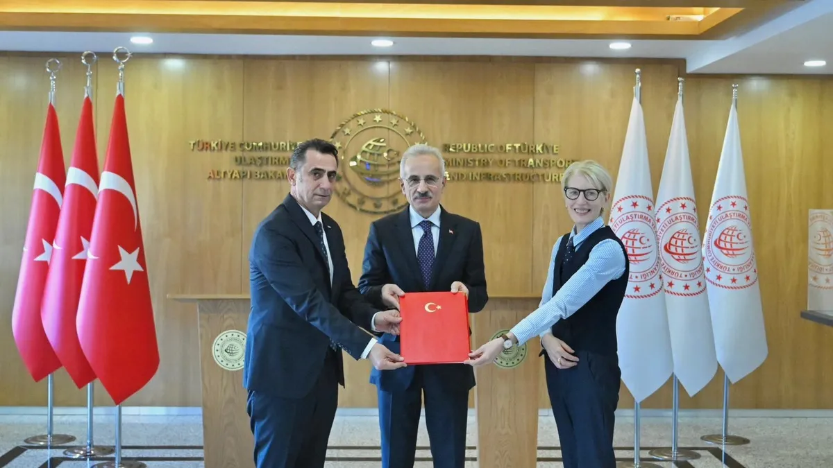 Hidrojen yakıtlı tren için imzalar atıldı Hidrojen yakıtlı tren için imzalar atıldı