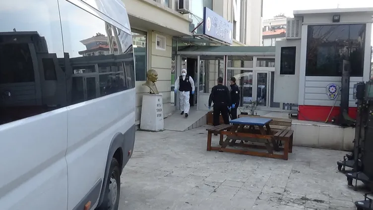 Son dakika haberi: Türkiye'nin konuştuğu şahıs, adliyeye koronavirüs önlemiyle sevk edildi!
