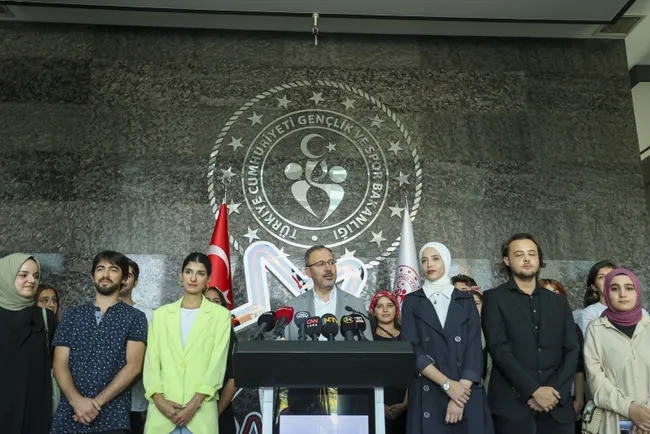 81-ilde-yurtlar-genc-seyyahlari-bekliyor-bakan-kasapoglu-tarih-vererek-duyurdu-1657728956478.jpg