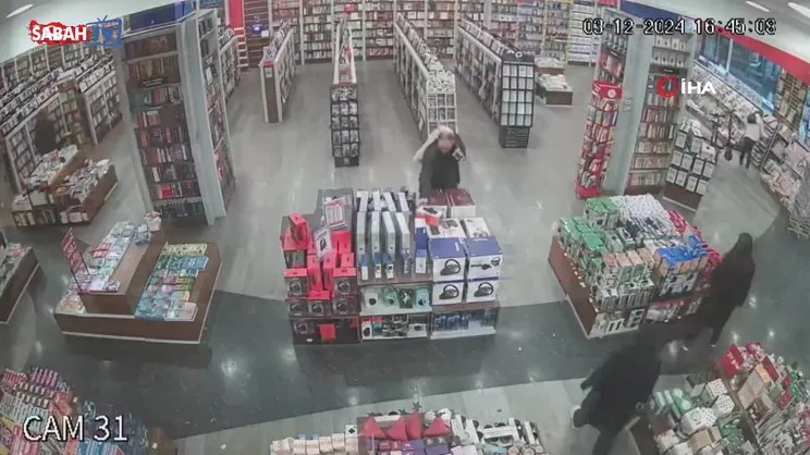 Mersin'de hırsızlık yaparken güvenlik kamerasına yakalanan şüpheli tutuklandı | Video