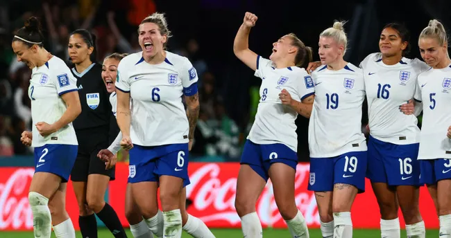 İngiltere, Dünya Kupası'nda penaltılarla turladı - Son Dakika Spor Haberleri
