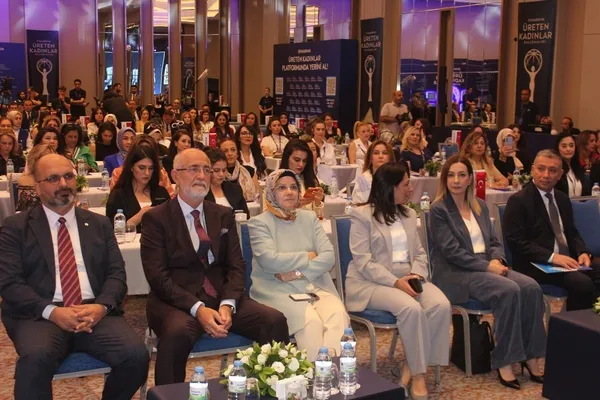 halkbank-ureten-kadinlar-bulusmalarinin-yeni-duragi-kayseri-oldu-1783598962352.jpeg