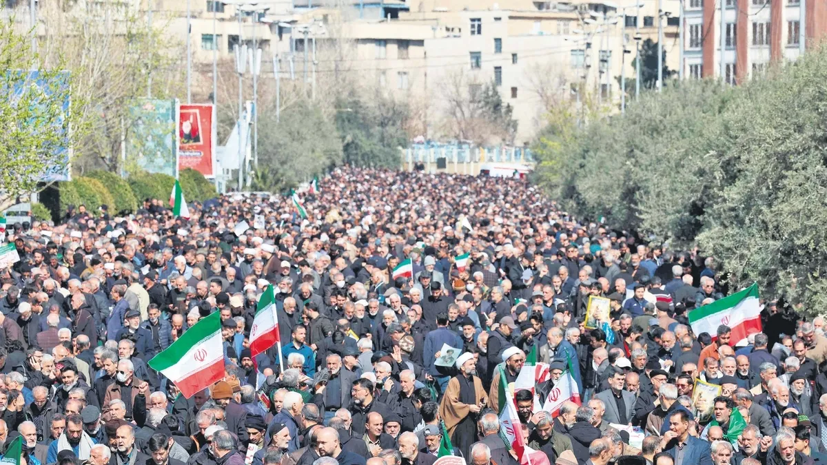 Bombaların gölgesinde intikam yemini… Siyonist vahşete karşı dünya vicdanı ayakta – Galeri Bombaların gölgesinde intikam yemini… Siyonist vahşete karşı dünya vicdanı ayakta – Galeri
