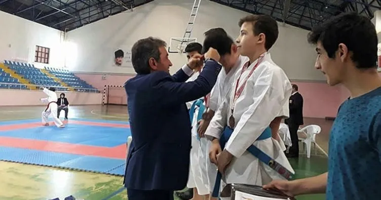 Okullar arası Karate İl Birinciliği müsabakaları yapıldı