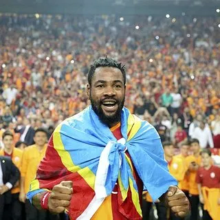 Şampiyon Galatasaray savunmasına Luyindama ve Marcao etkisi