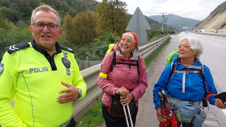 Biri 73 diğeri 79 yaşında: Venedik’ten yola çıktılar yürüye yürüye Samsun’a ulaştılar!