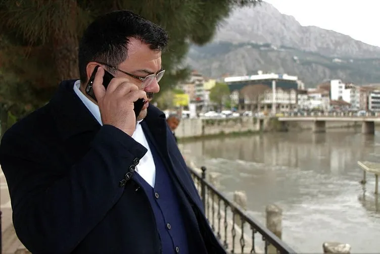 Yeşilırmak’ta ölü balıklar kıyıya vurdu, AK Partili Başkan telefonla bilgi aldı