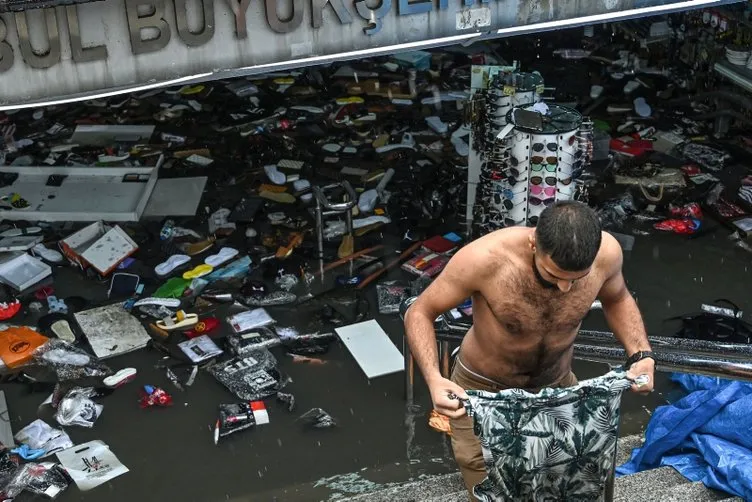 Eminönü'nde selin ardından son durum