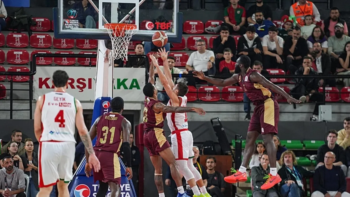 Trabzonspor, Karşıyaka'yı farklı geçti!