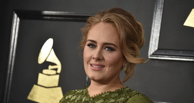 Adele: Menajerim tweet atmamı yasakladı