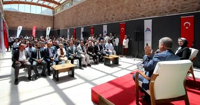 AİÇÜ tarafından Bilim Kafe buluşmaları kapsamında düzenlenen söyleşi ile bilim ve toplum İshak Paşa Sarayı’nda buluştu #agri