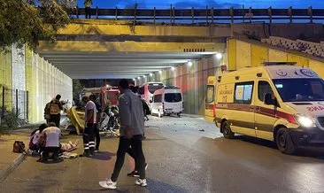 Otomobil TEM Otoyolundan caddeye uçtu: 1 ölü, 1 yaralı #istanbul