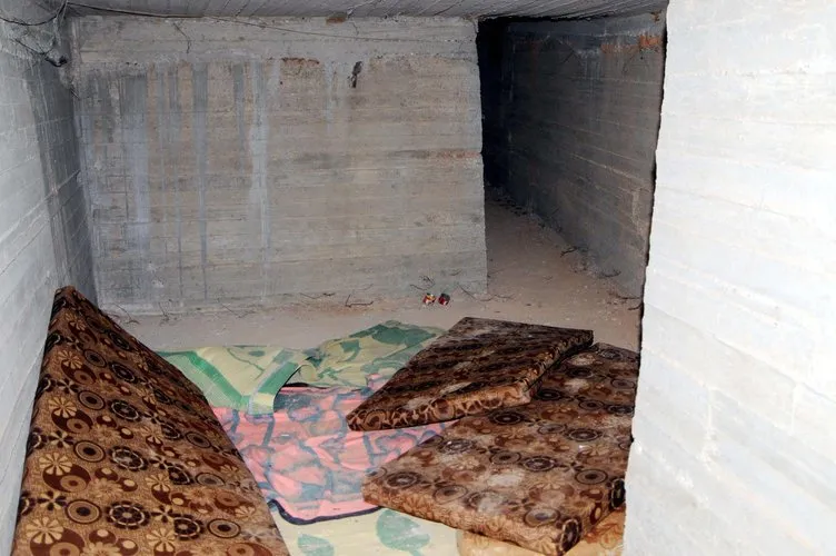 Afrin’de teröristlerden temizlenen köyde her evin altında bulundu!