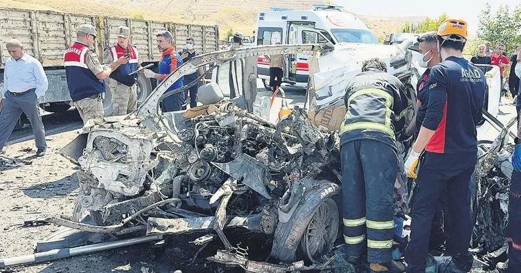 Düğün yolunda facia