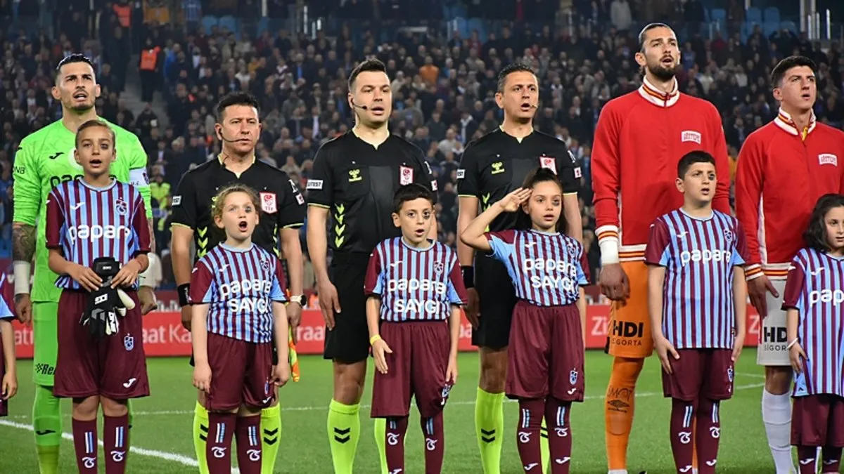 Trabzonspor'dan Mattia Ahmet Minguzzi paylaşımı! Türkiye Kupası'nda çocuklar gözlerini boyadı