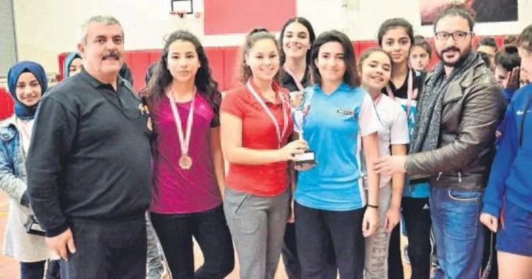 Adana’da badminton heyecanı sona erdi