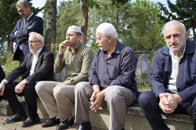 asik-kemali-bulbul-dualarla-anildi-1790173769489.jpg