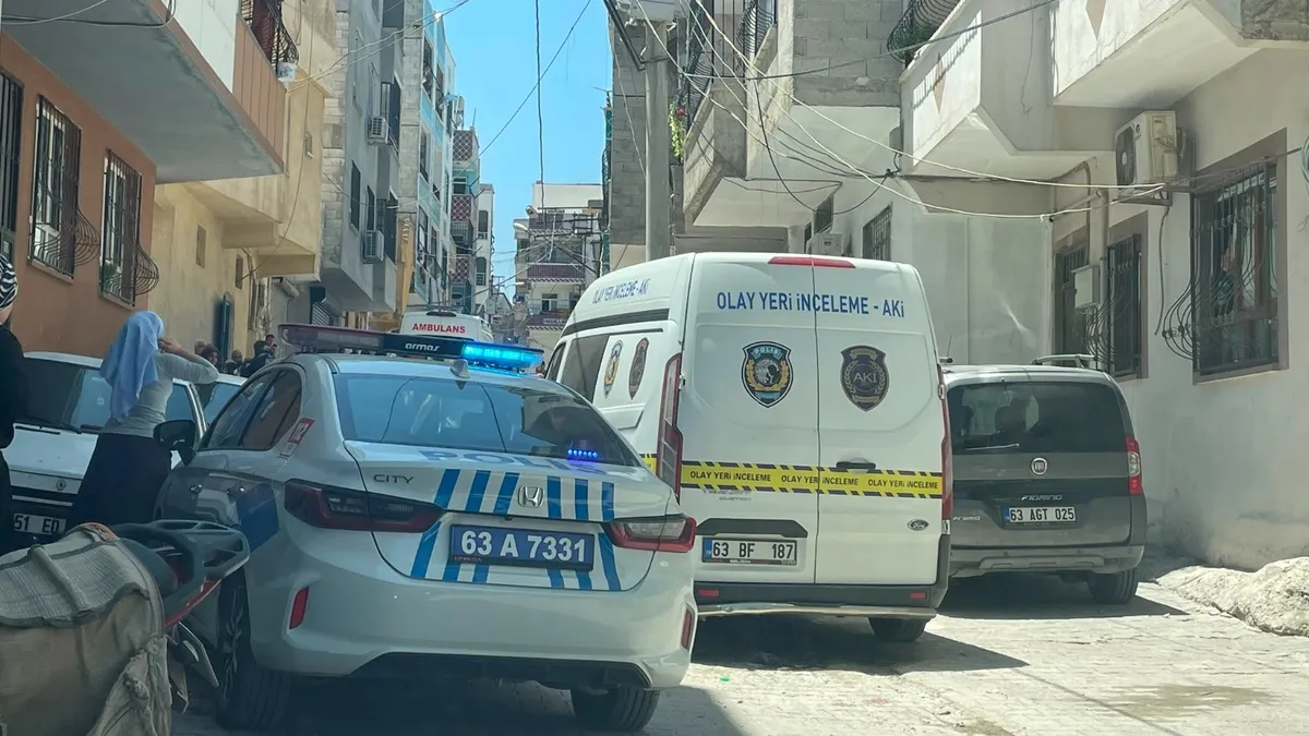 50 yaşındaki adam banyoda ölü bulundu 50 yaşındaki adam banyoda ölü bulundu