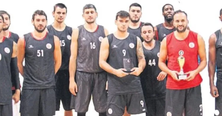 Gaziantep Basketbol turnuvada ikinci oldu