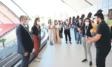 Hasan Kalyoncu öğrencilerine kavuştu