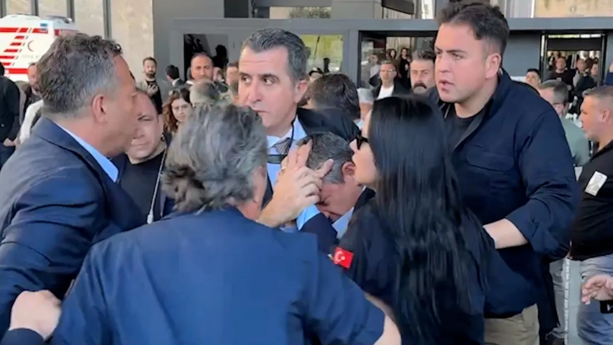 Saldırı sonrası Özgür Özel'den ilk açıklama: Kutuplaşmanın kimseye faydası yok