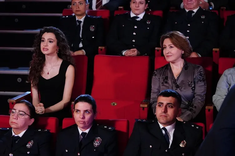 ’Bir Gece Masalı’nda Mahir’in terfisi aileyi gururlandırıyor!