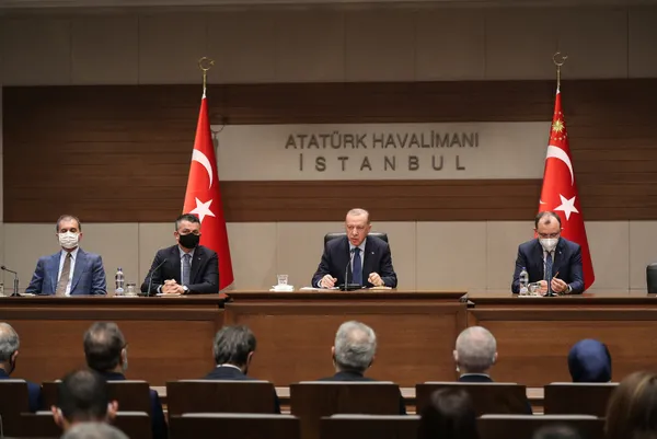 son-dakika-haberi-baskan-erdogan-en-cok-rahatsiz-oldugum-konu-diyerek-acikladi-bedelini-agir-odeyecekler-1638783186559.jpg