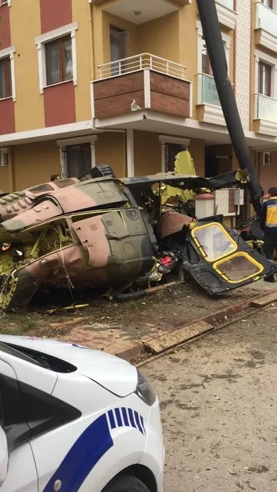Son dakika haber: İstanbul Sancaktepe'de askeri helikopter düştü: 4 şehit