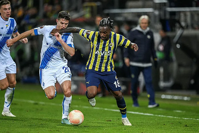 lincoln-henriqueden-transfer-ve-sakatlik-aciklamasi-1685106518992.jpg